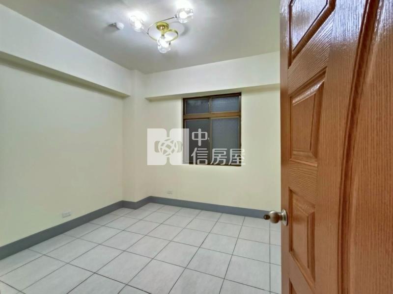 華勛市場電梯三房房屋室內格局與周邊環境