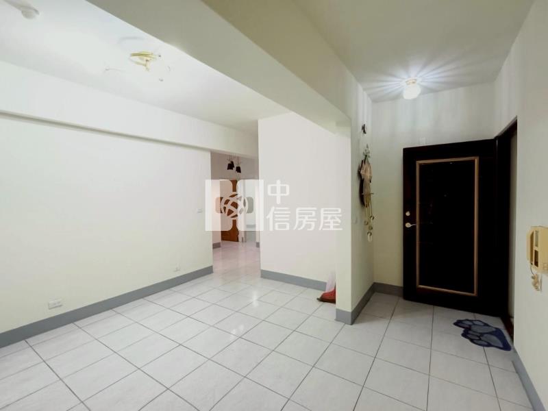 華勛市場電梯三房房屋室內格局與周邊環境