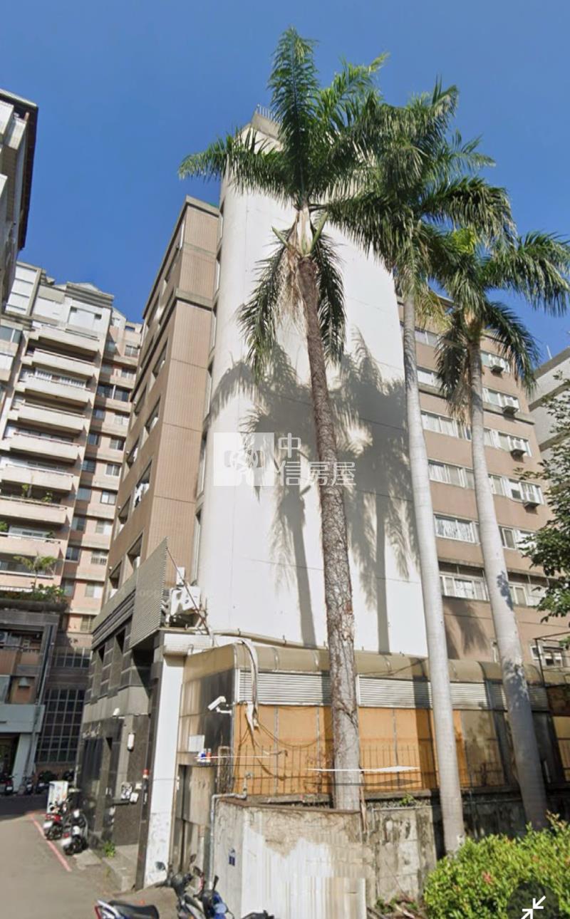 精誠路大面寬店面1+2樓房屋室內格局與周邊環境