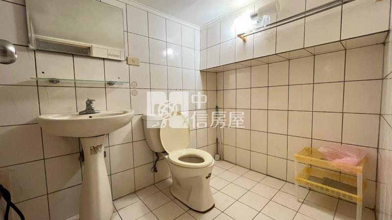 內壢環中商圈✩四房大使用空間✩中正國小房屋室內格局與周邊環境