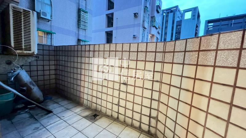 內壢環中商圈✩四房大使用空間✩中正國小房屋室內格局與周邊環境