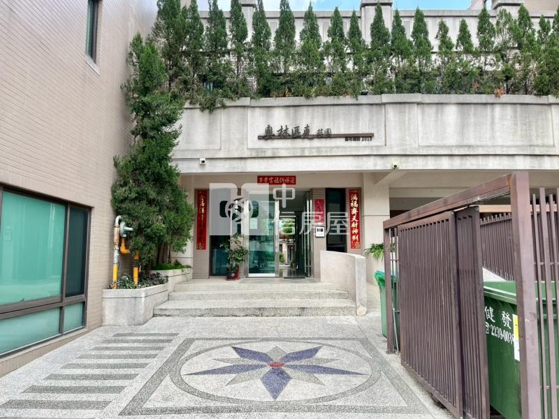 廍子公園旁奧林匹克莊園雙車別墅房屋室內格局與周邊環境