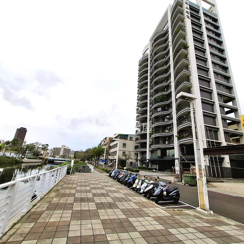 (獨家專賣)愛河水岸景觀輕豪宅房屋室內格局與周邊環境