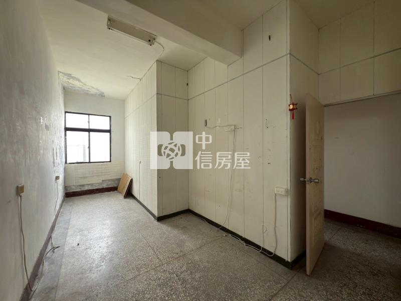 慈濟邊間車庫透天房屋室內格局與周邊環境