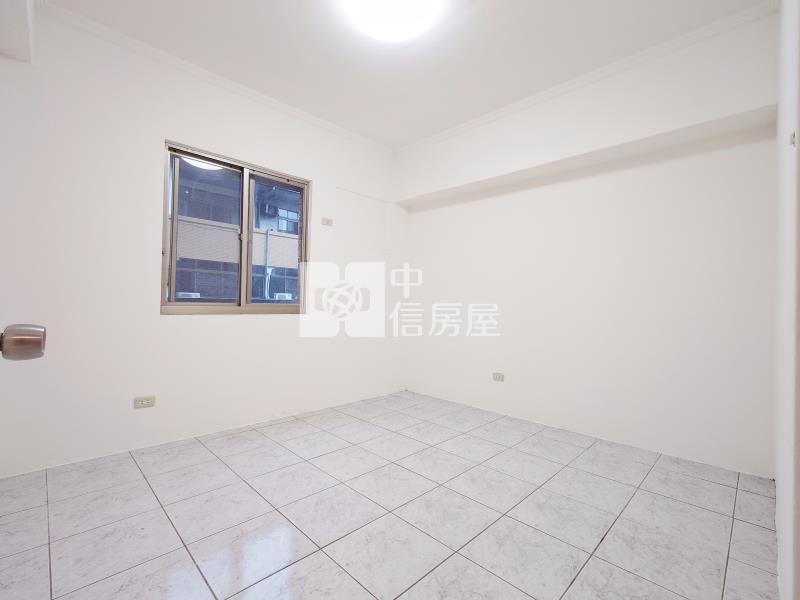 傑出家園4房車位房屋室內格局與周邊環境