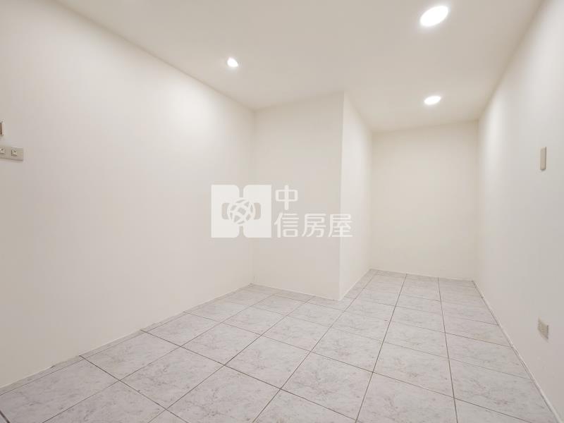 傑出家園4房車位房屋室內格局與周邊環境