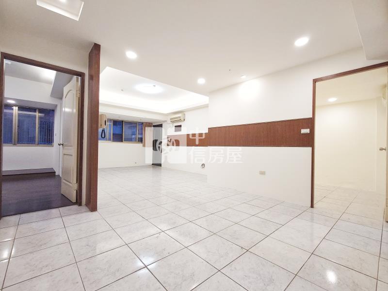 傑出家園4房車位房屋室內格局與周邊環境