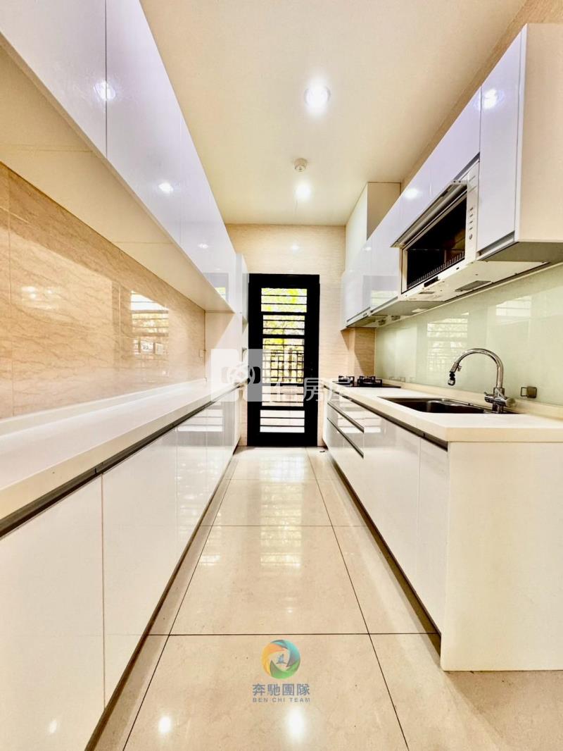 【奔馳】星晴天庭院四房雙主臥雙車房屋室內格局與周邊環境