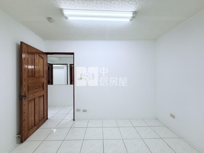 中華路大三房平車電寓房屋室內格局與周邊環境