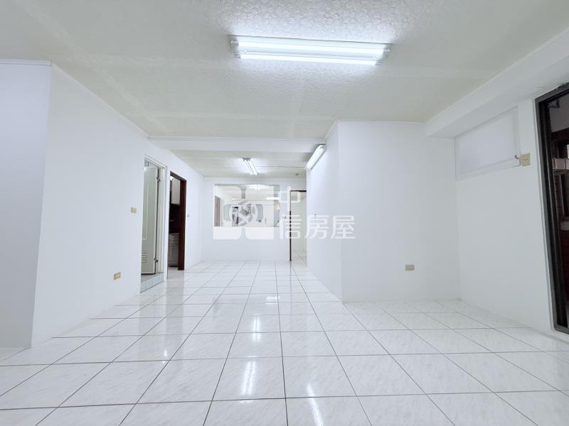 中華路大三房平車電寓房屋室內格局與周邊環境