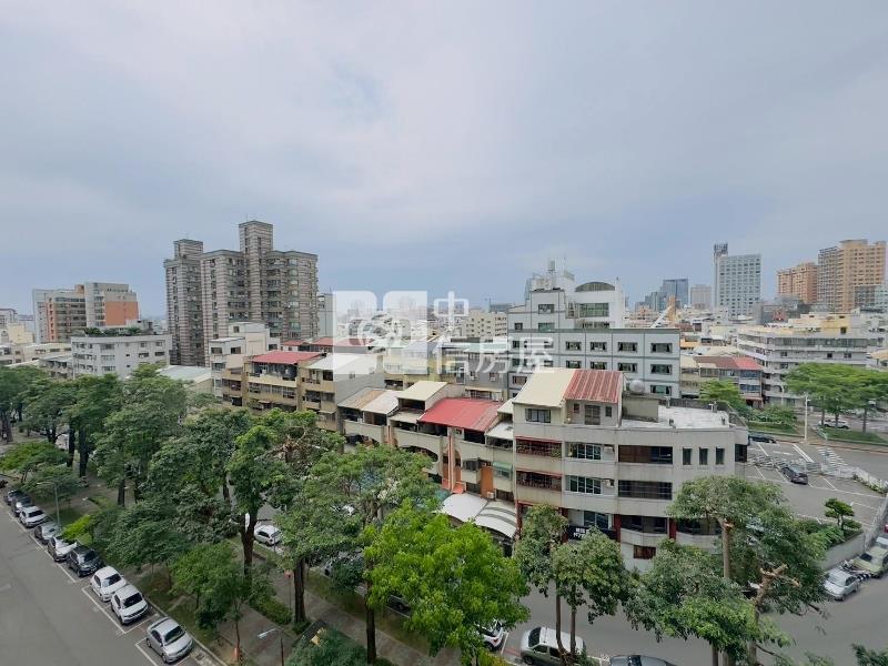 麗園道綠園道旁3房車位(A)房屋室內格局與周邊環境