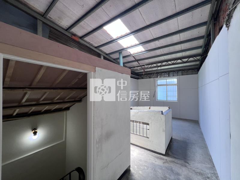 育英美透天房屋室內格局與周邊環境