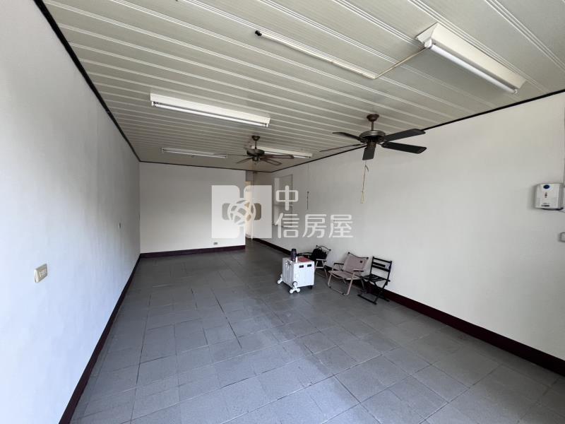 育英美透天房屋室內格局與周邊環境