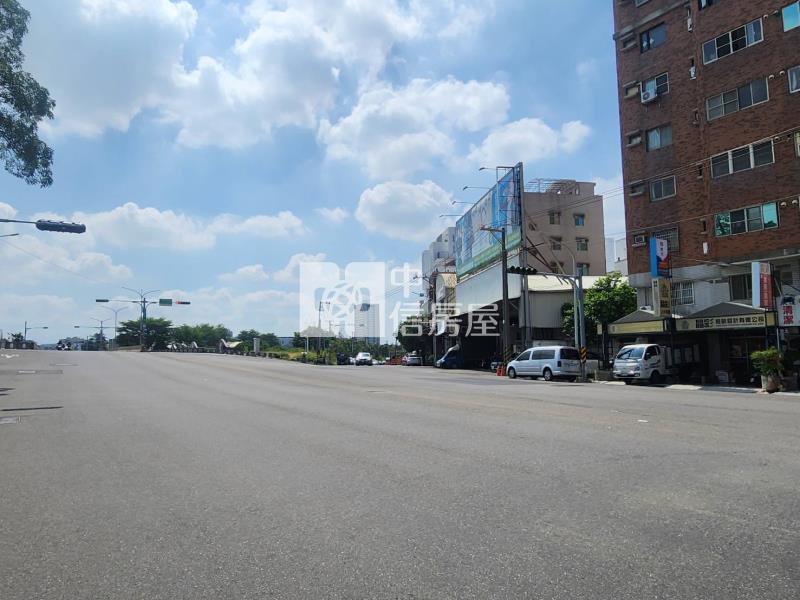 中華北路超值金店面房屋室內格局與周邊環境