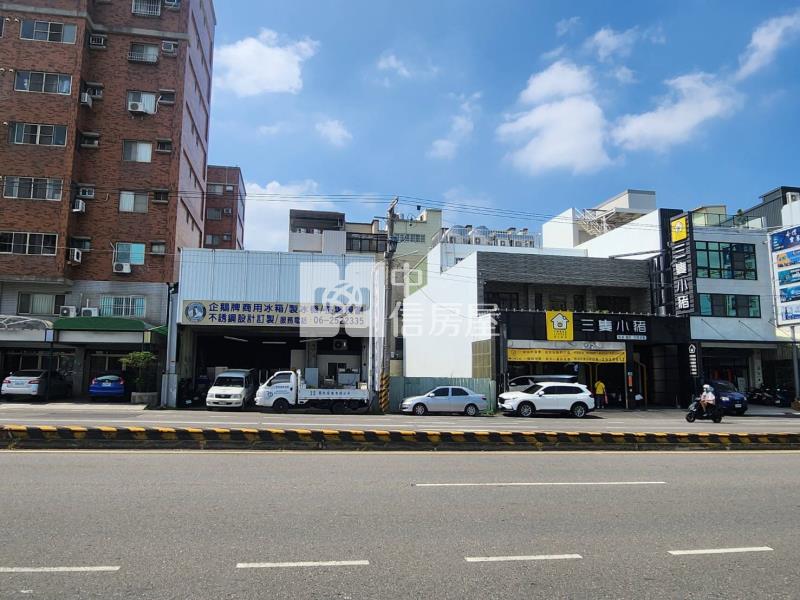 中華北路超值金店面房屋室內格局與周邊環境