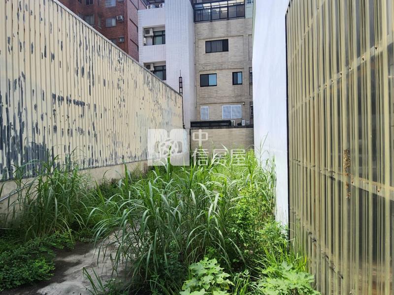 中華北路超值金店面房屋室內格局與周邊環境