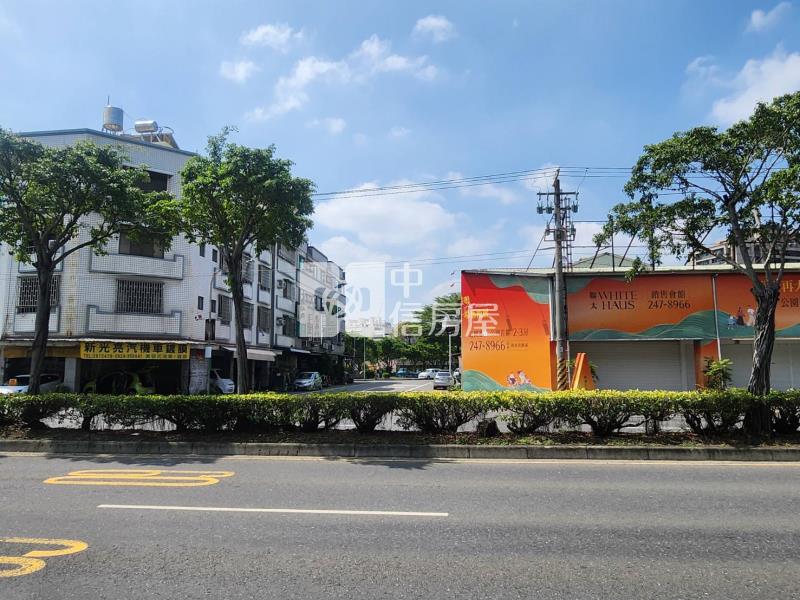 中華北路超值金店面房屋室內格局與周邊環境