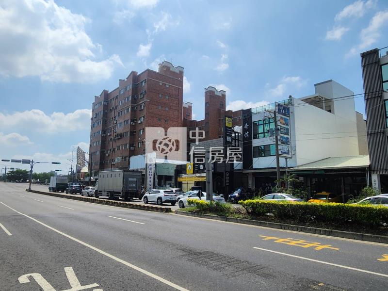 中華北路超值金店面房屋室內格局與周邊環境