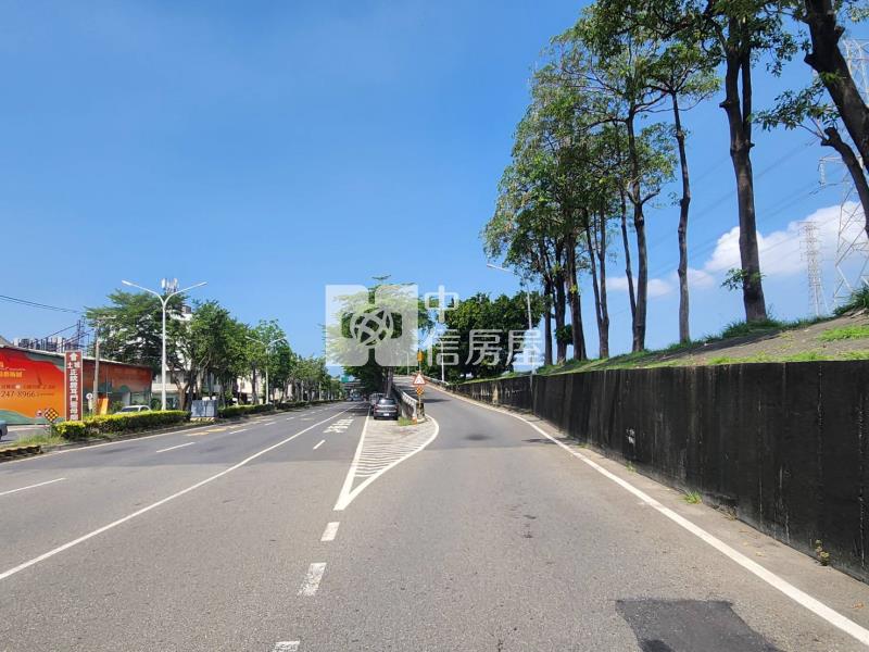 中華北路超值金店面房屋室內格局與周邊環境