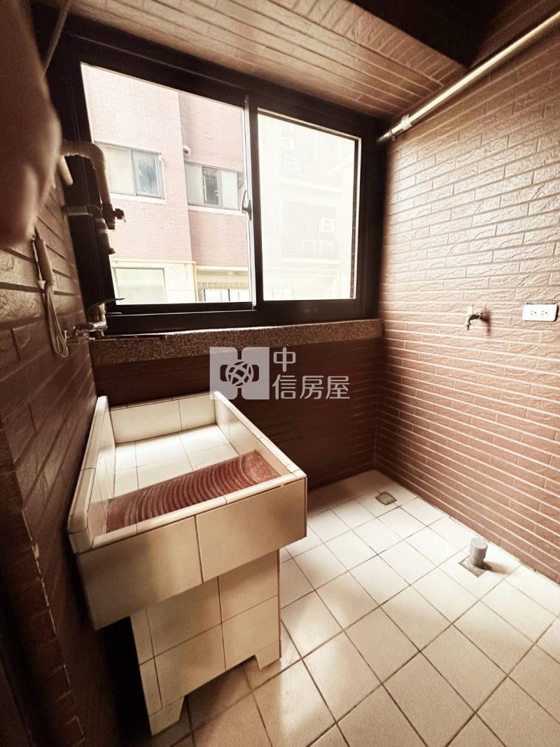 竹北車站旁採光大四房房屋室內格局與周邊環境