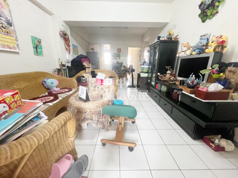 大里電梯三房房屋室內格局與周邊環境