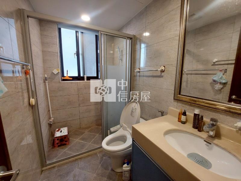 中山世紀景觀2房平車房屋室內格局與周邊環境