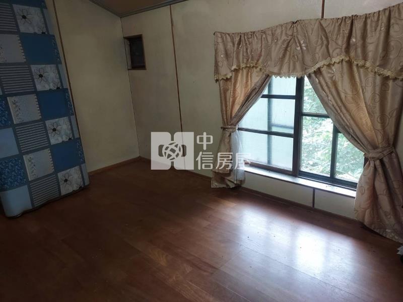 六甲區大丘園段有水電地上權果園地C房屋室內格局與周邊環境