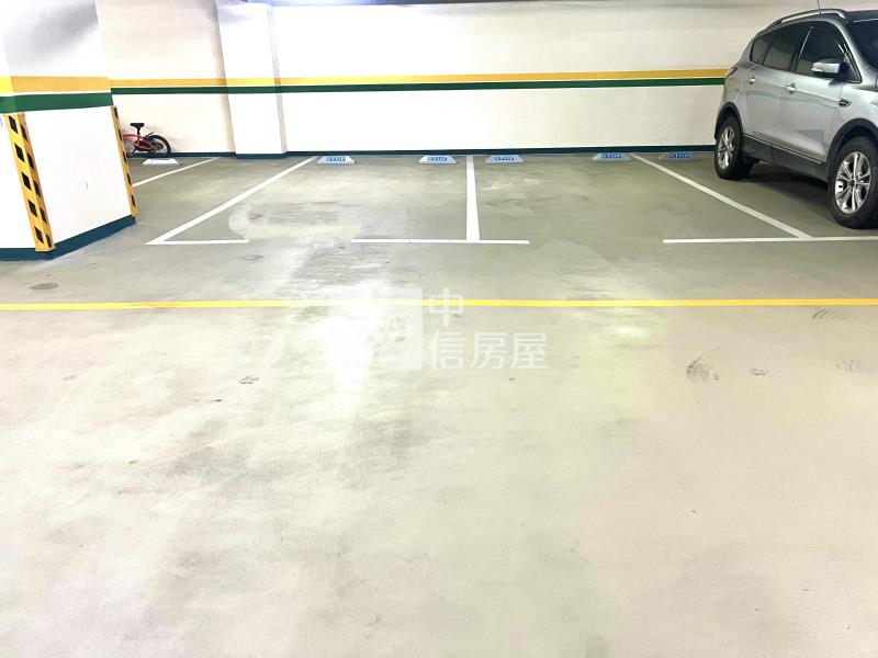 和築F1四房雙平車美屋（專任）房屋室內格局與周邊環境
