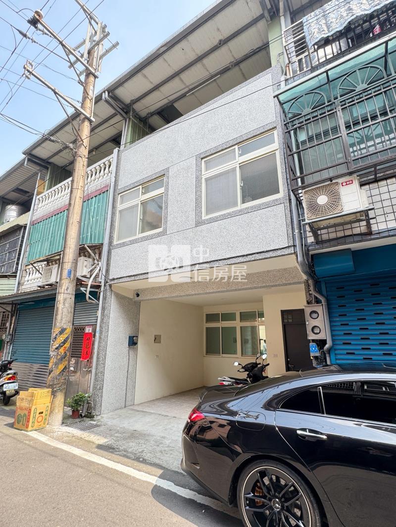 山仔頂商圈整新透天/門前可停車房屋室內格局與周邊環境