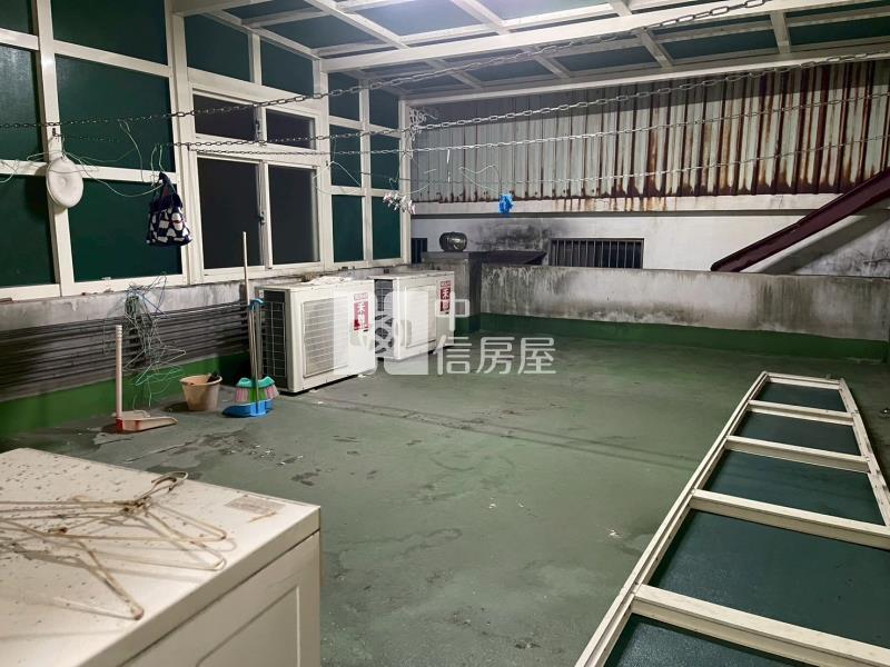 近火車站大地坪電梯透店房屋室內格局與周邊環境