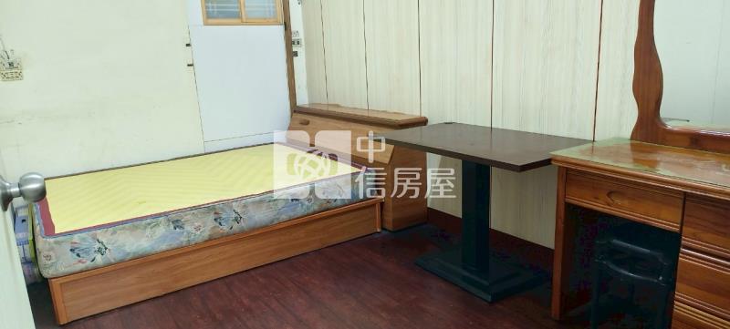 臺中東勢市心買地送合法屋房屋室內格局與周邊環境