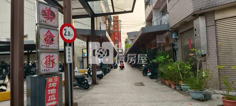 臺中東勢市心買地送合法屋房屋室內格局與周邊環境