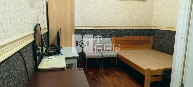 臺中東勢市心買地送合法屋房屋室內格局與周邊環境