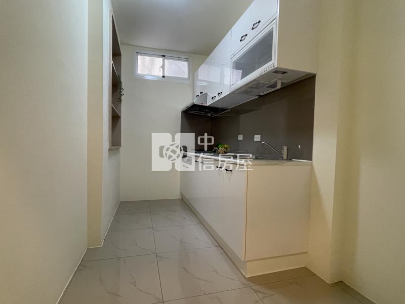 內惟車站翻新2樓寓房屋室內格局與周邊環境