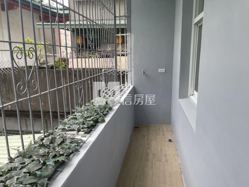 內惟車站翻新2樓寓房屋室內格局與周邊環境