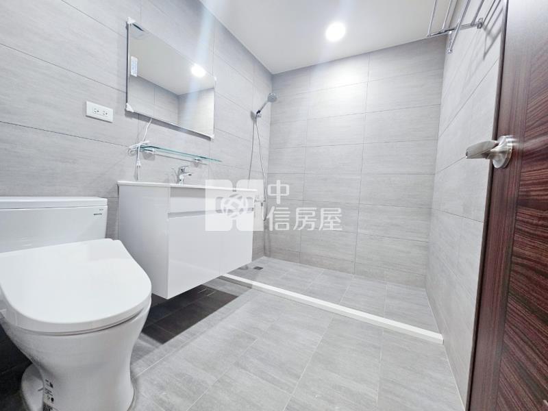 龍之鄉美妝三房車B090房屋室內格局與周邊環境