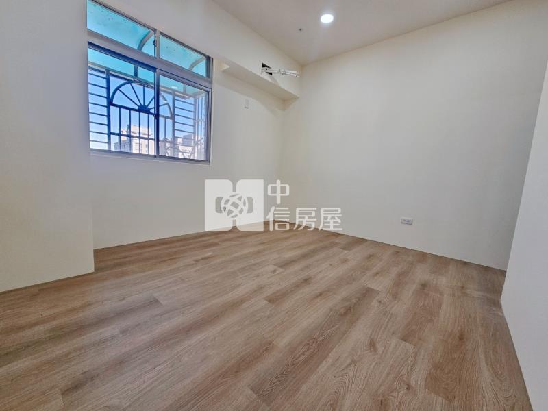 龍之鄉美妝三房車B090房屋室內格局與周邊環境