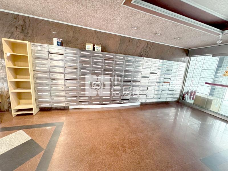美術館超美大三房附平車房屋室內格局與周邊環境
