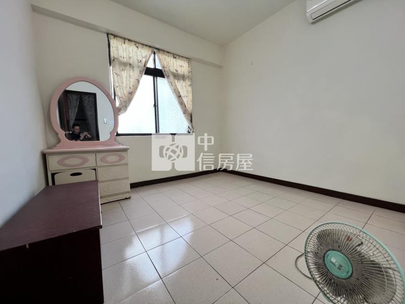 瑞塘國小旁雙車邊間透天可做店面房屋室內格局與周邊環境