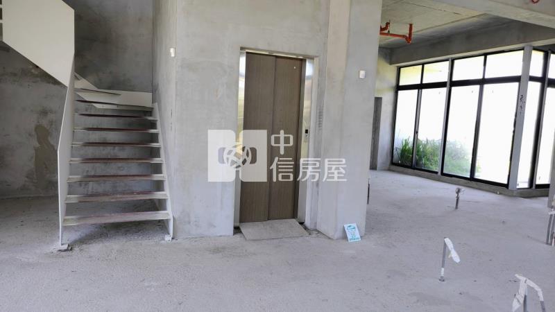 雙棟全新超大地坪電梯泳池花園豪墅房屋室內格局與周邊環境