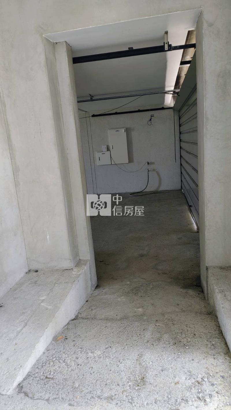 雙棟全新超大地坪電梯泳池花園豪墅房屋室內格局與周邊環境