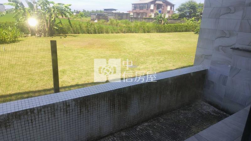 雙棟全新超大地坪電梯泳池花園豪墅房屋室內格局與周邊環境