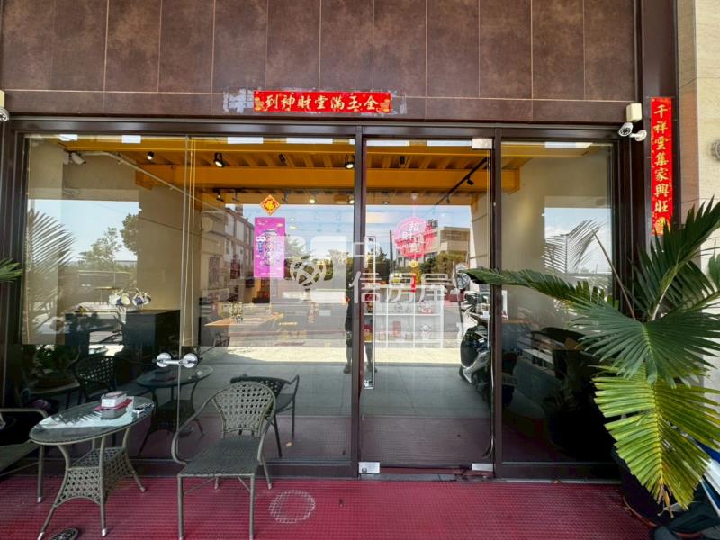 草屯之星精美店面房屋室內格局與周邊環境