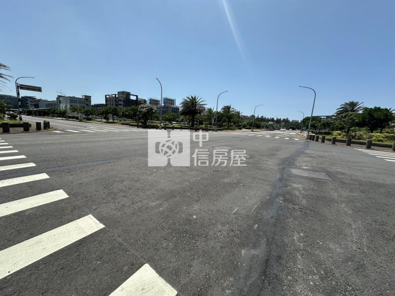 大潭三角窗大面寬美建地房屋室內格局與周邊環境