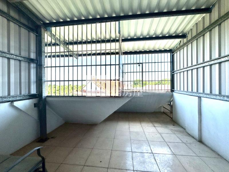 萬巒學區車庫透天房屋室內格局與周邊環境