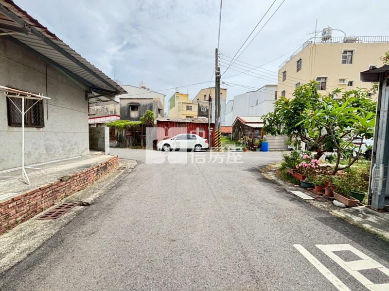 近歸仁圓環市中心建地房屋室內格局與周邊環境