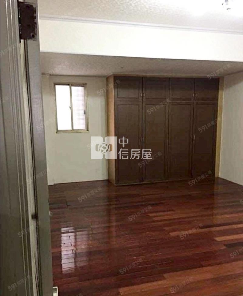 中興新村臨路透天房屋室內格局與周邊環境