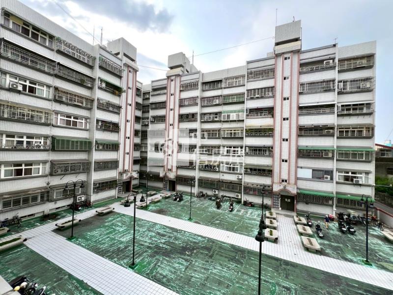 雲科大鎮南公教大樓公園旁大三房