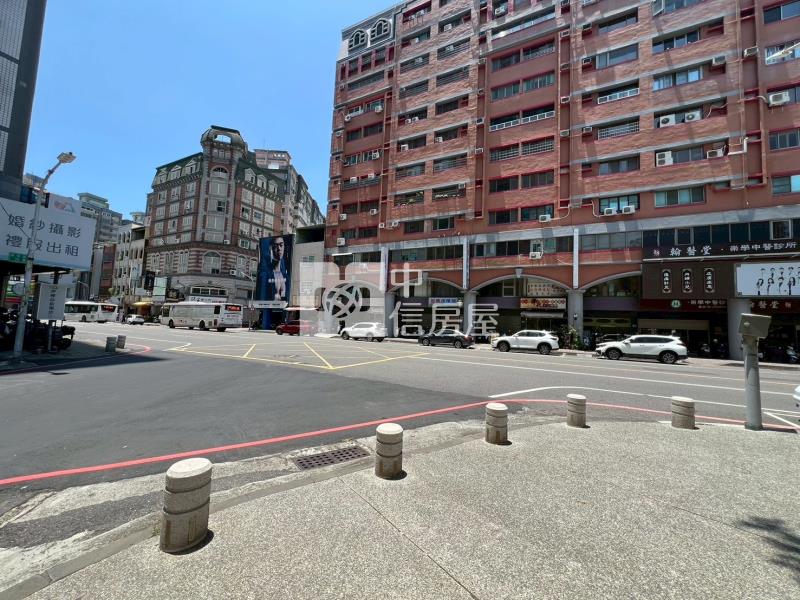 東區崇德市場旁套房房屋室內格局與周邊環境