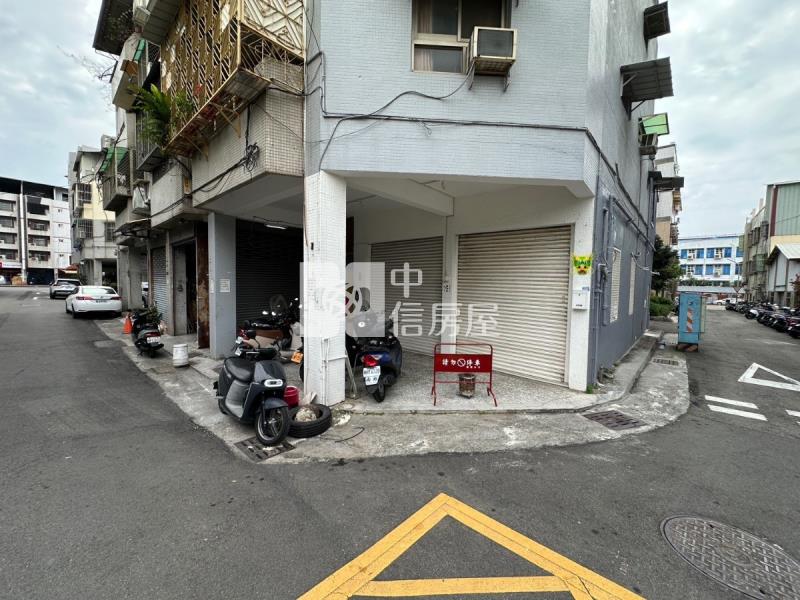 高cp值可停車營燈三角窗美店面房屋室內格局與周邊環境